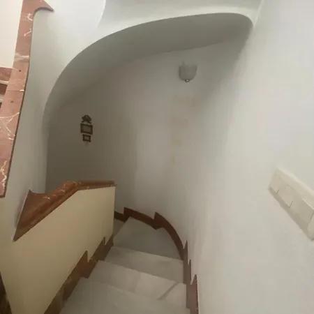 En Casa Residencial Cercana Al Centro Historico De Malaga