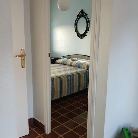 En Casa Residencial Cercana Al Centro Historico De Homestay *